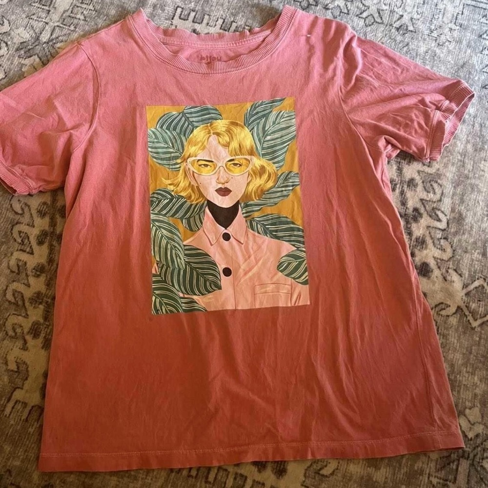 Bijou Karman t-shirt. Medium.